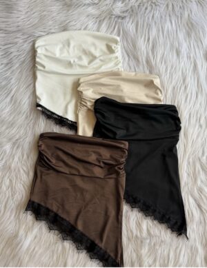 Top con puntilla